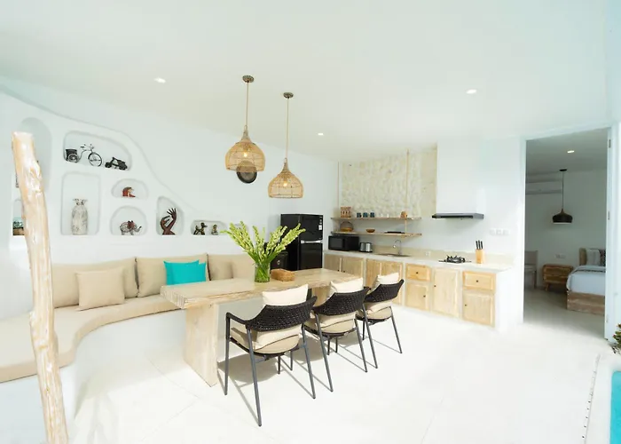 Villa Solanara - Exquisite 2br Mediterranean Uluwatu